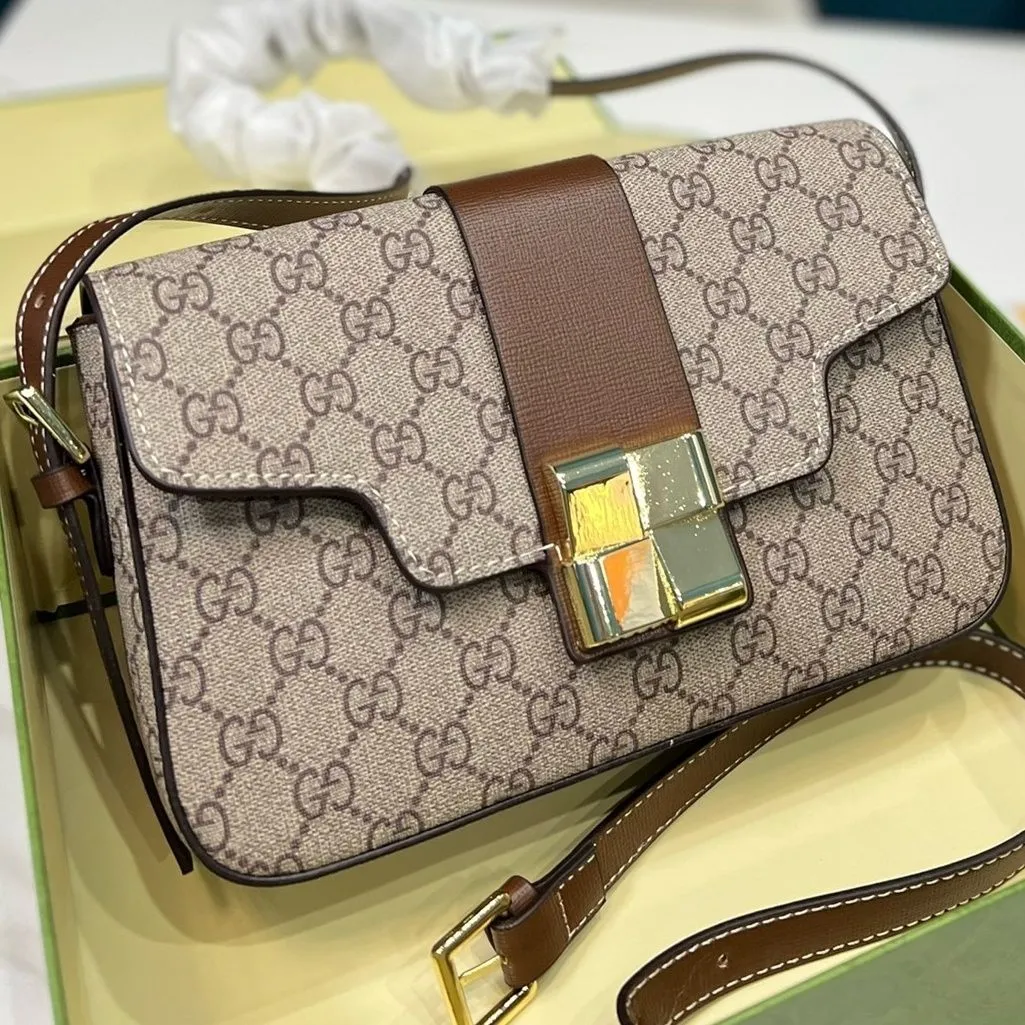 New lightweight carrying crossbody bag