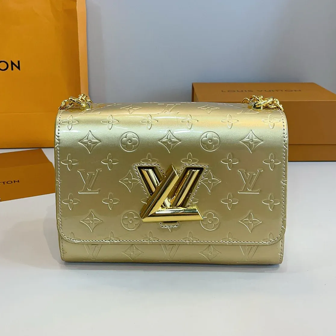 Fashion Simple twist chain bag