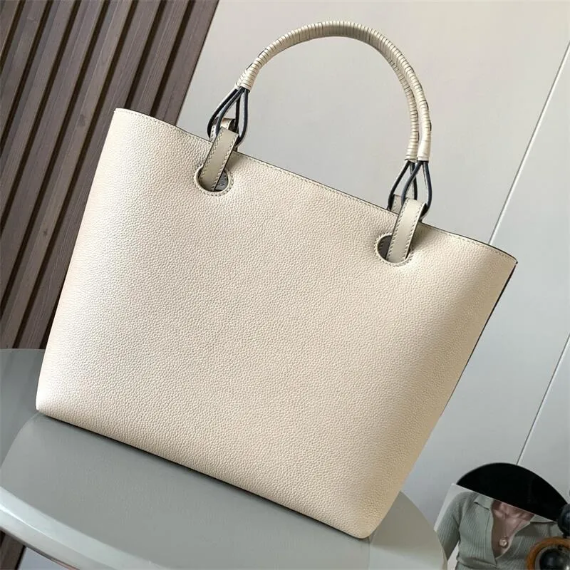 Anagram Medium Leather Tote Bag