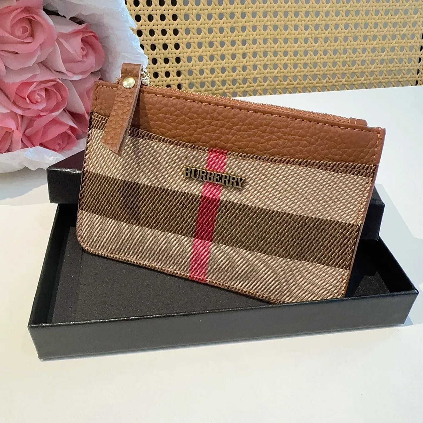 Compact and lightweight coin and key bag