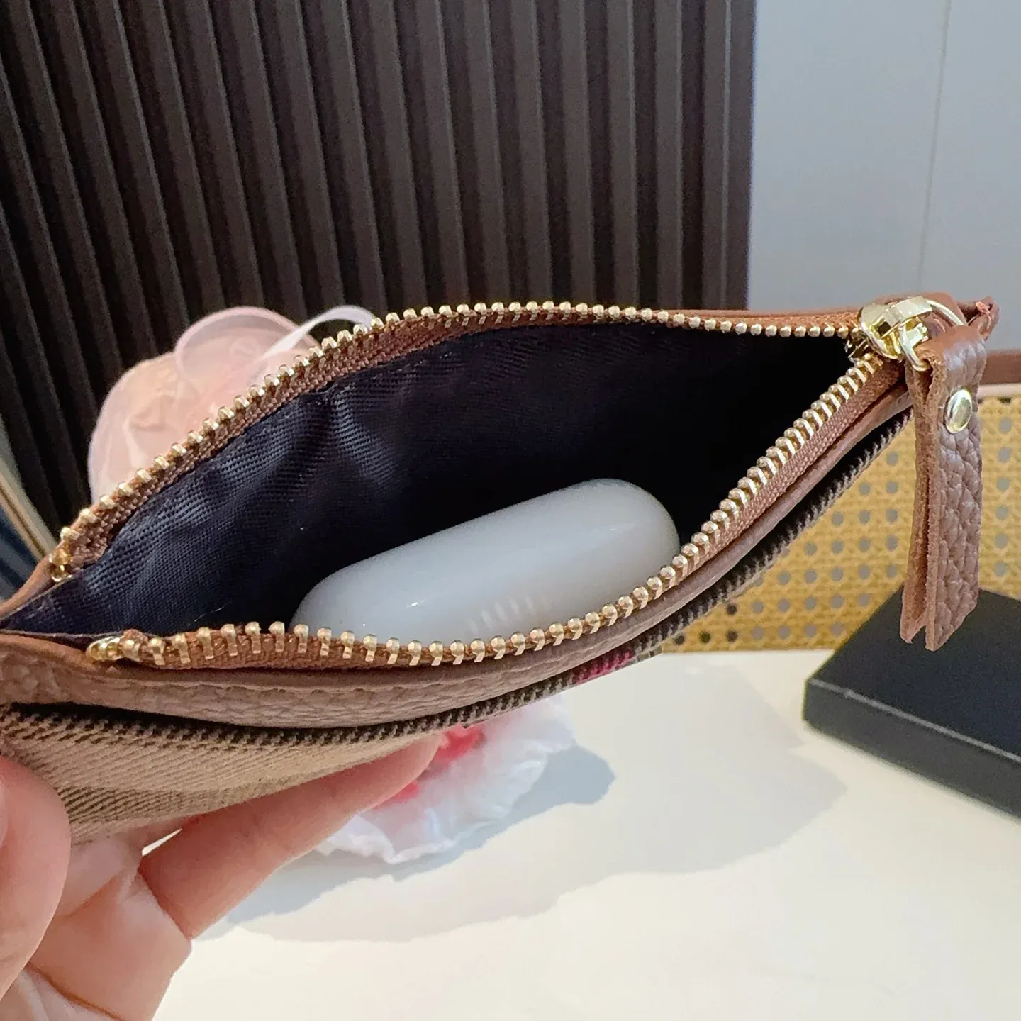 Compact and lightweight coin and key bag