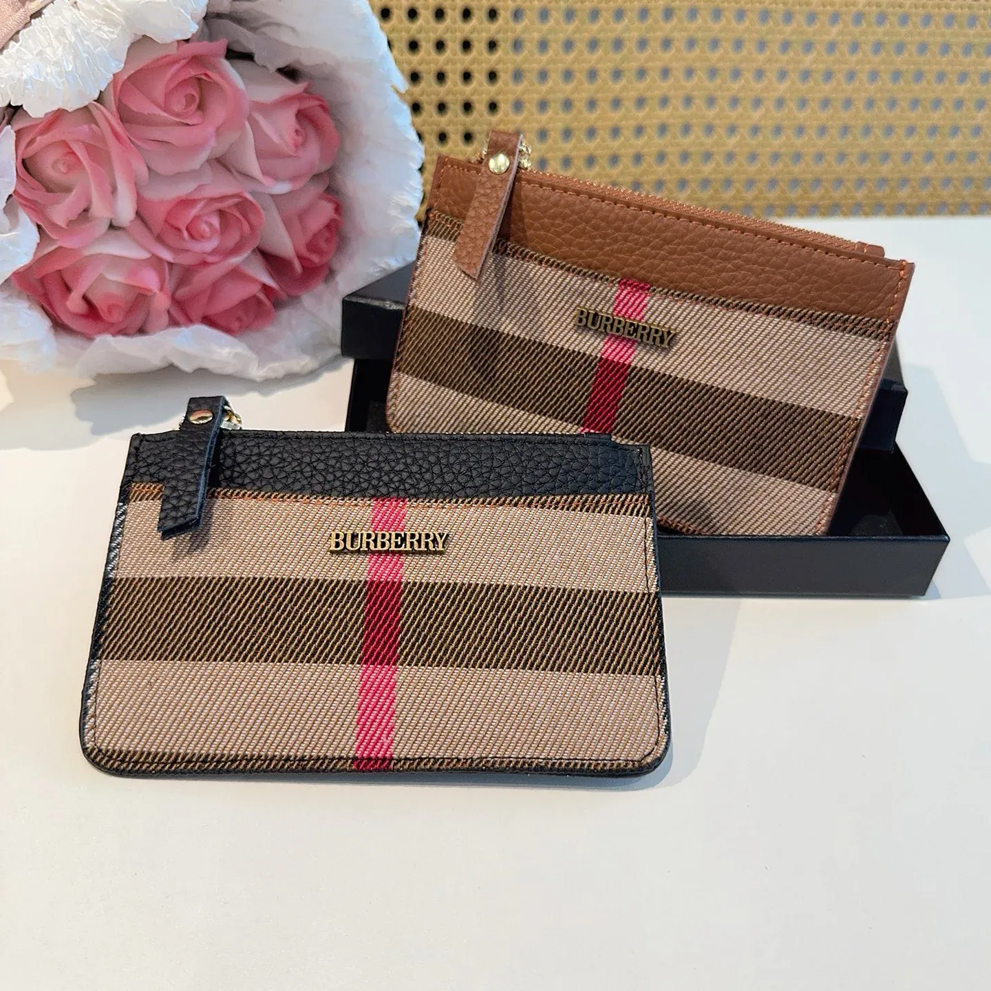 Compact and lightweight coin and key bag