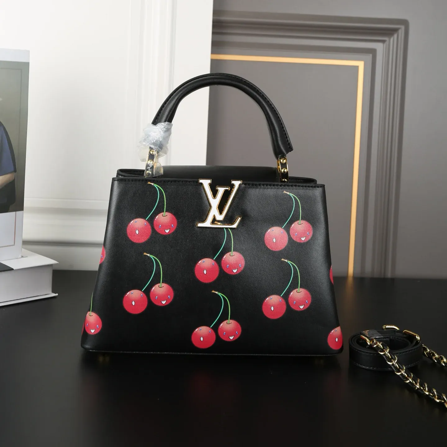 Cherry Kapusin Shoulder Bag