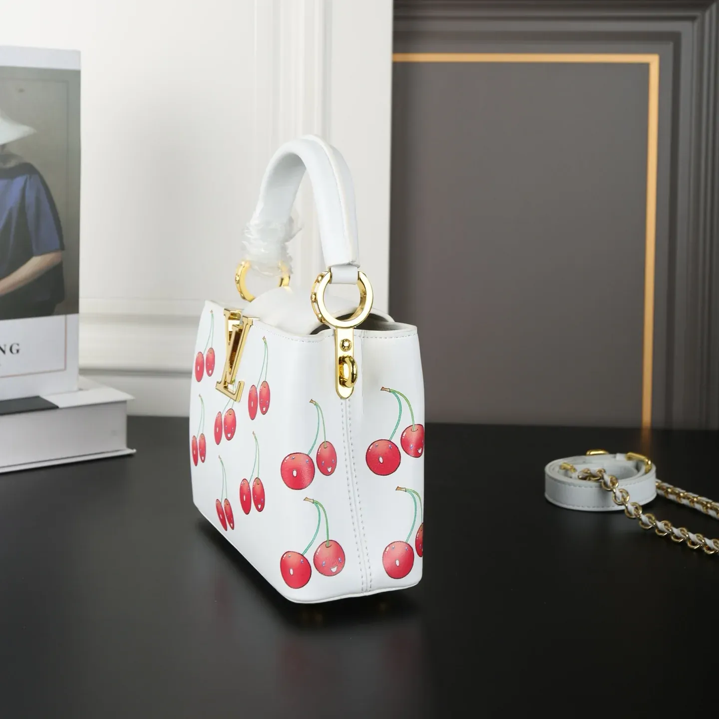 Cherry Kapusin Shoulder Bag