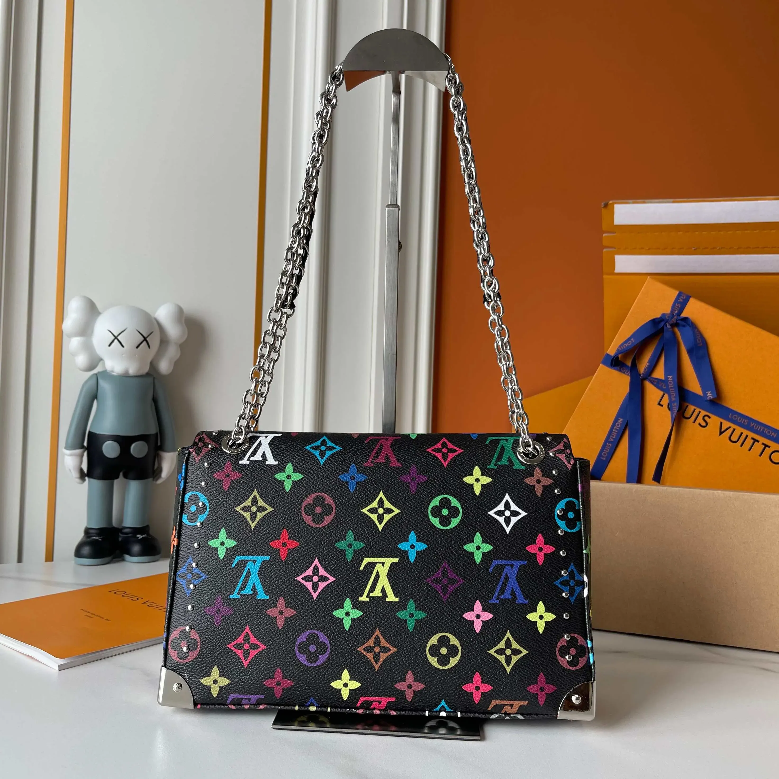 Luxury Vintage Black Color Handbag