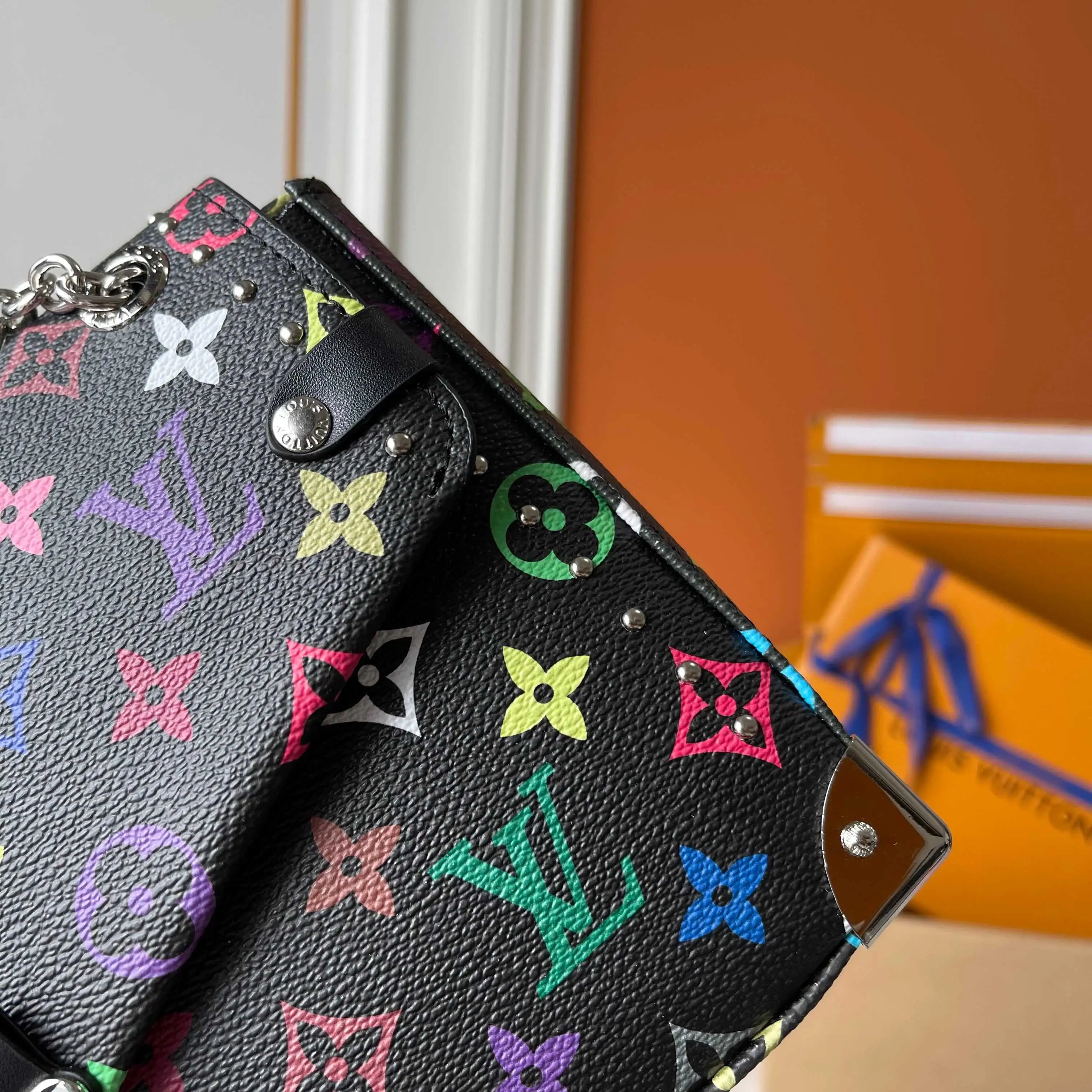 Luxury Vintage Black Color Handbag