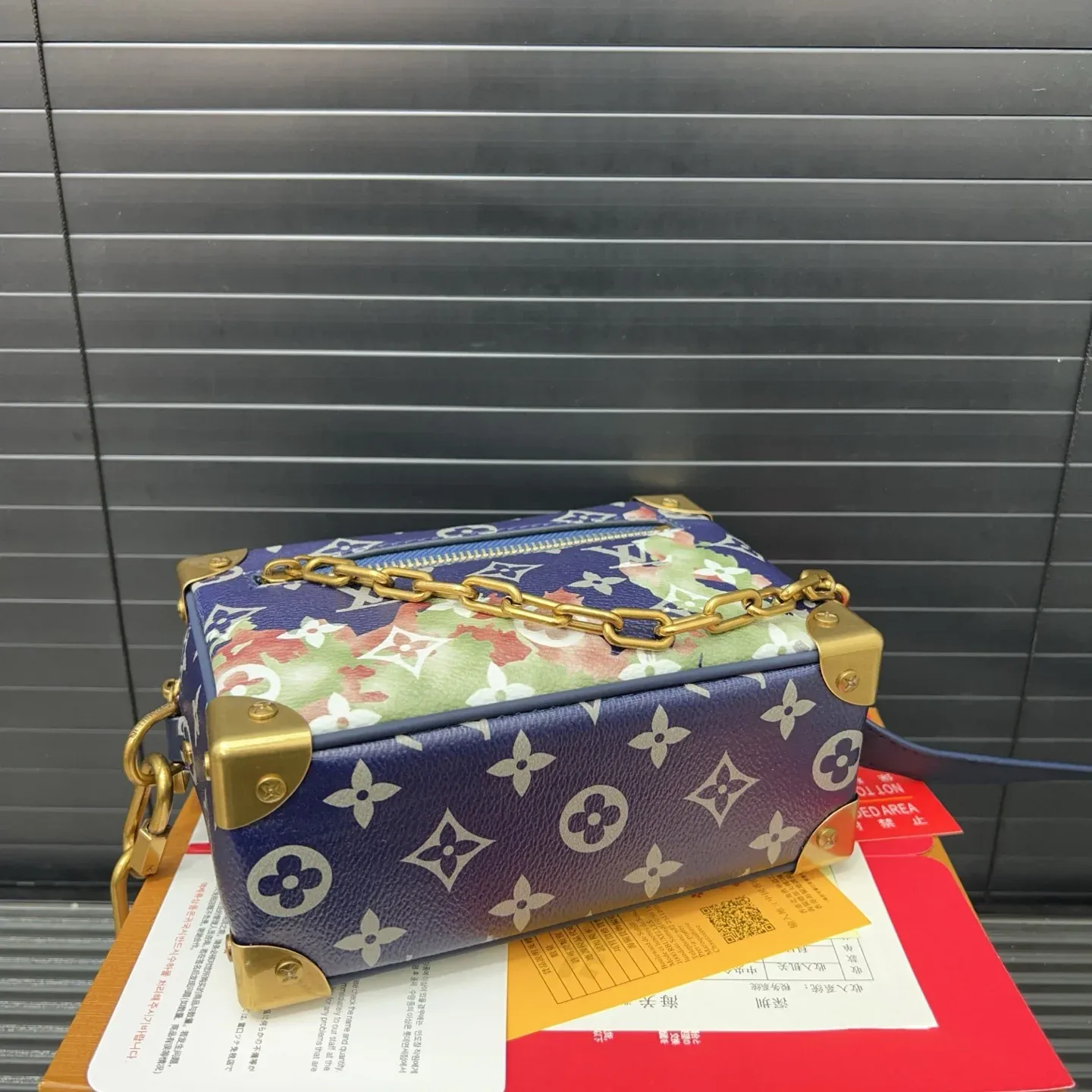 Unisex Crossbody Bag