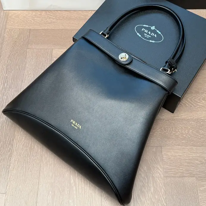 new fashion and versatile shopping bag