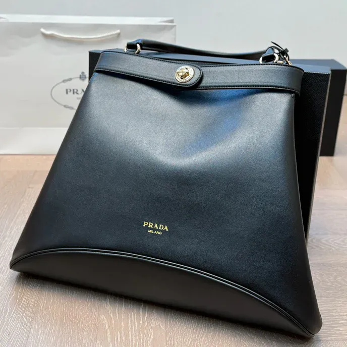 new fashion and versatile shopping bag