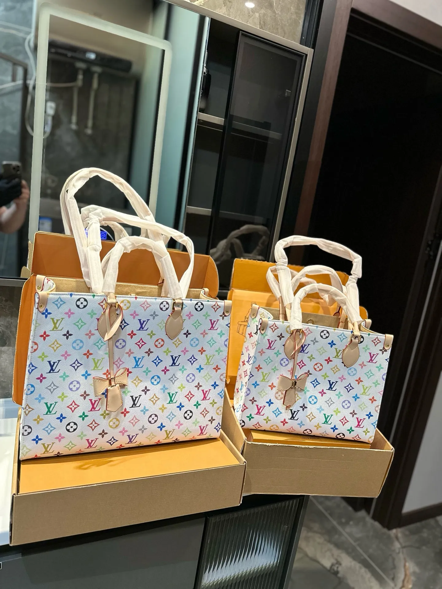 25 New White Color Onthego Bag