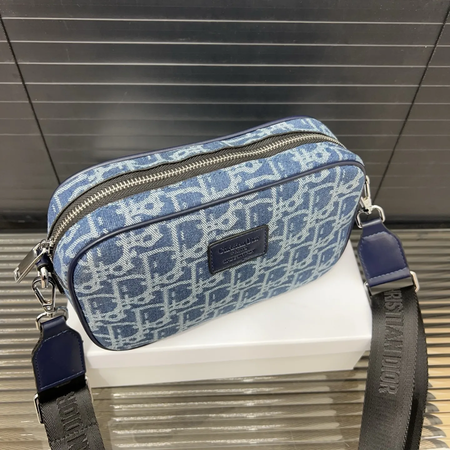 Fashion new men's bag