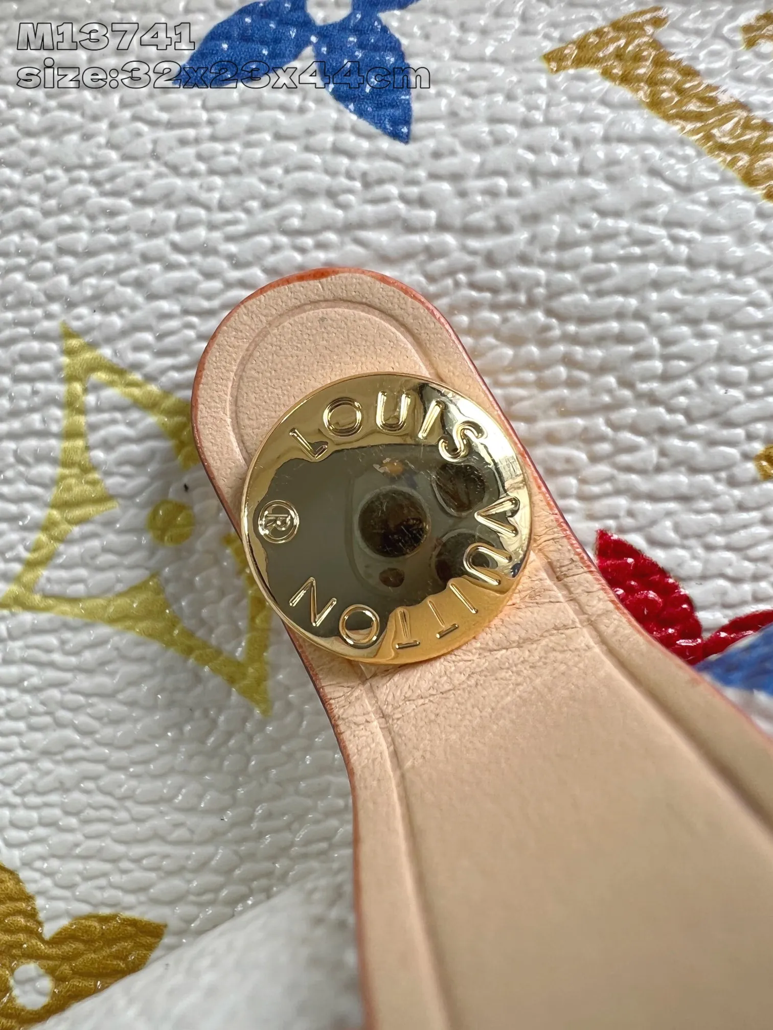 New White Color Breathable Pet Bag