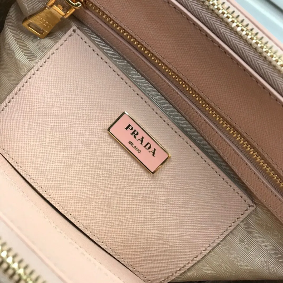 Medium Shoulder Bag Naked Pink