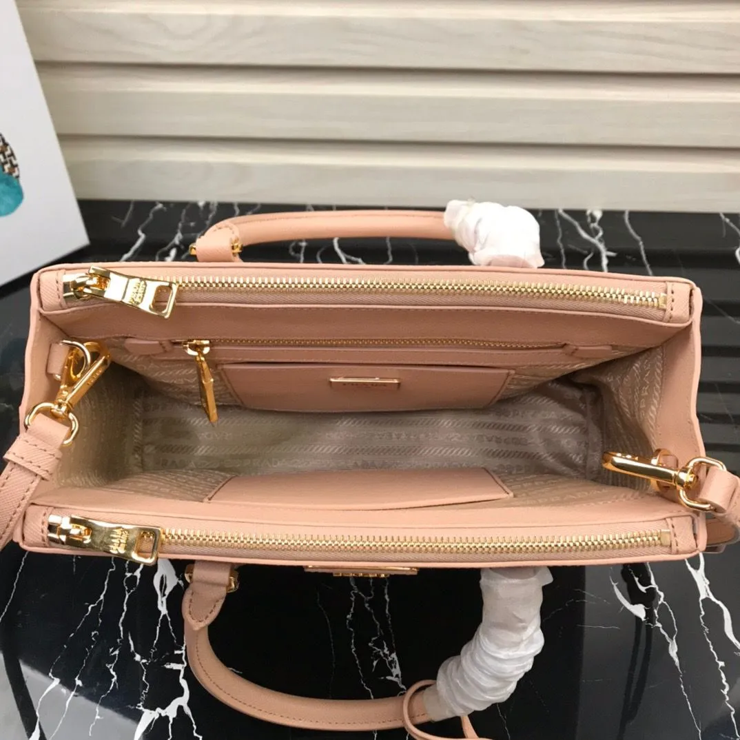 Medium Shoulder Bag Naked Pink