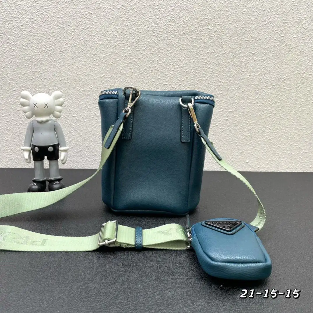 Three-in-one new shoulder bag