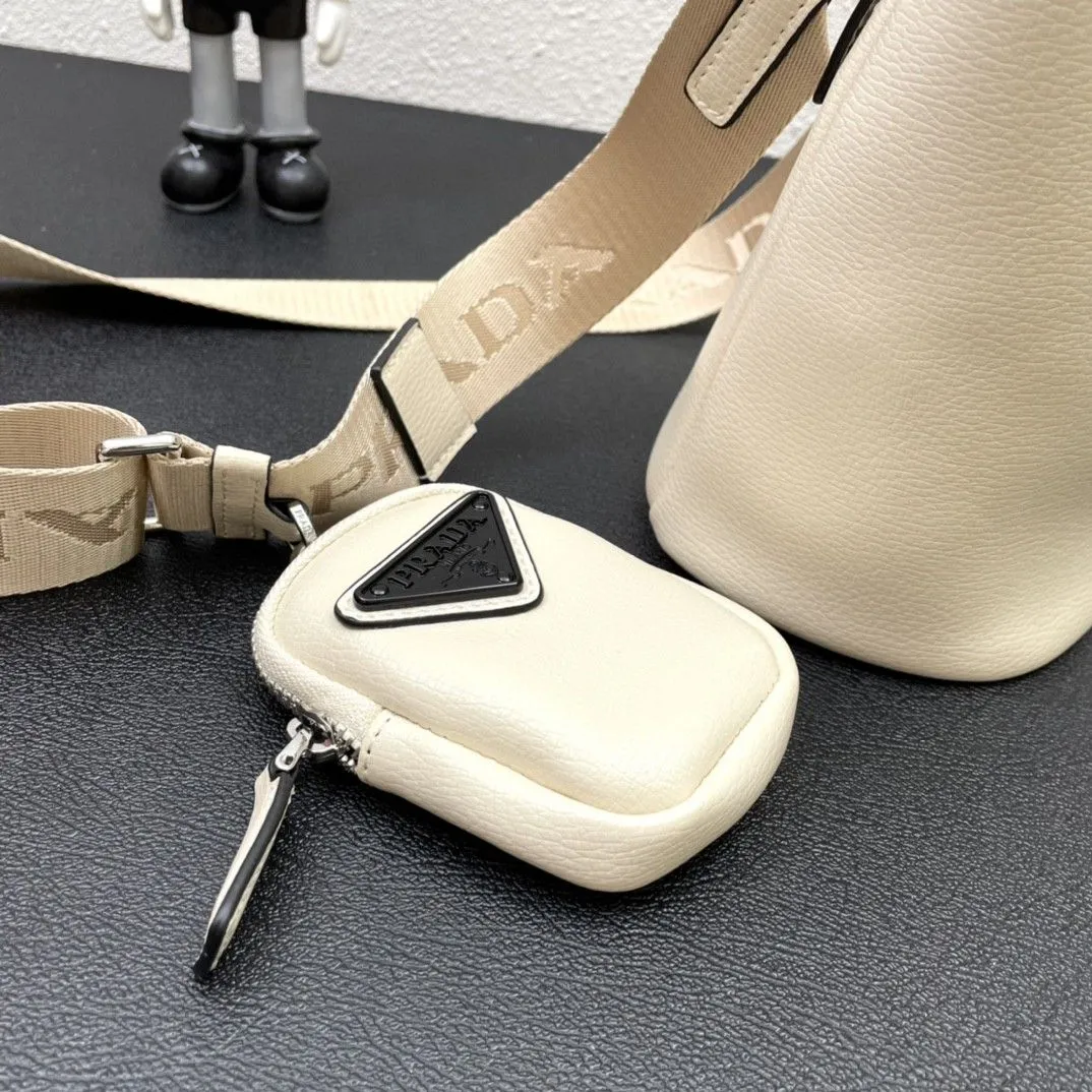 Three-in-one new shoulder bag