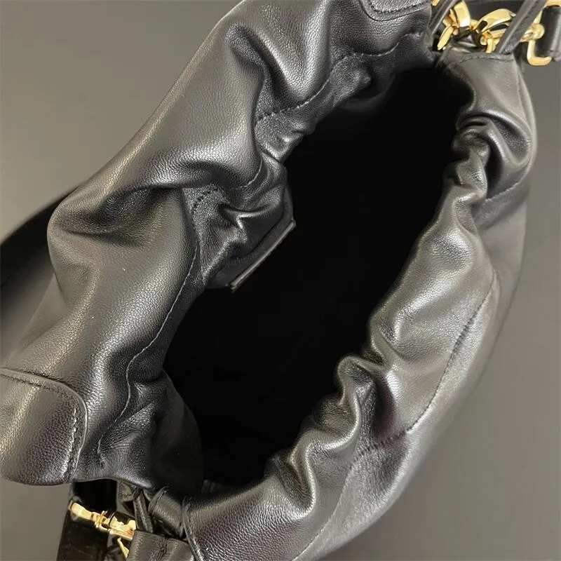 Medium Leather Handbag