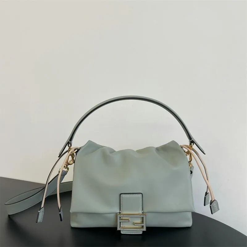 Medium Leather Handbag