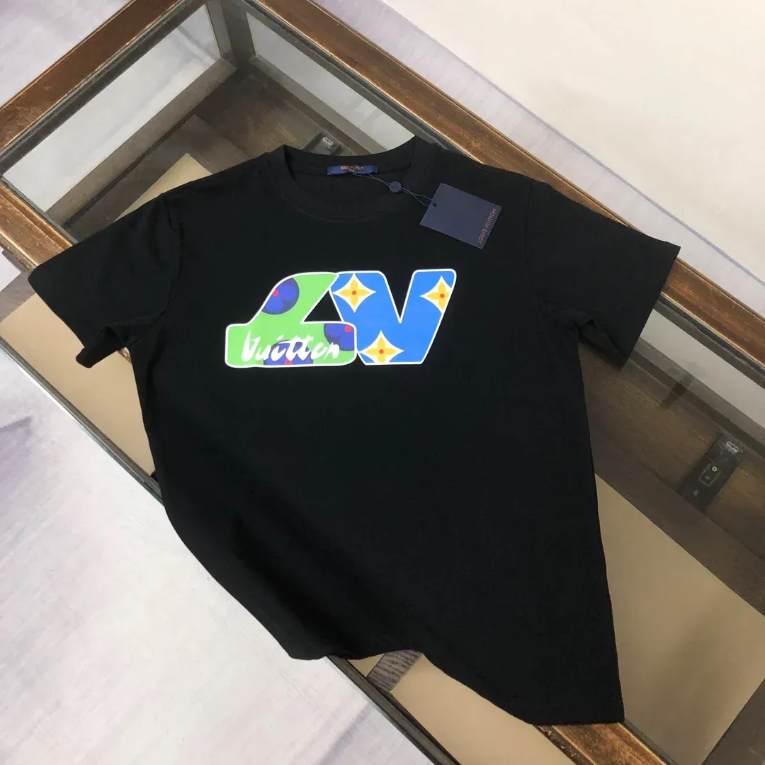 New round neck short sleeved t-shirt