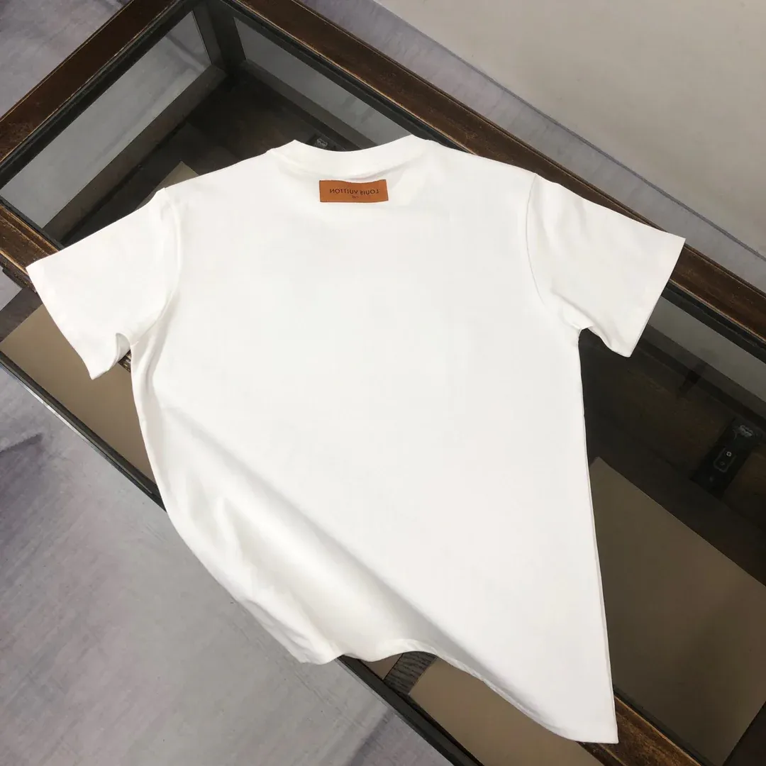 New round neck short sleeved t-shirt