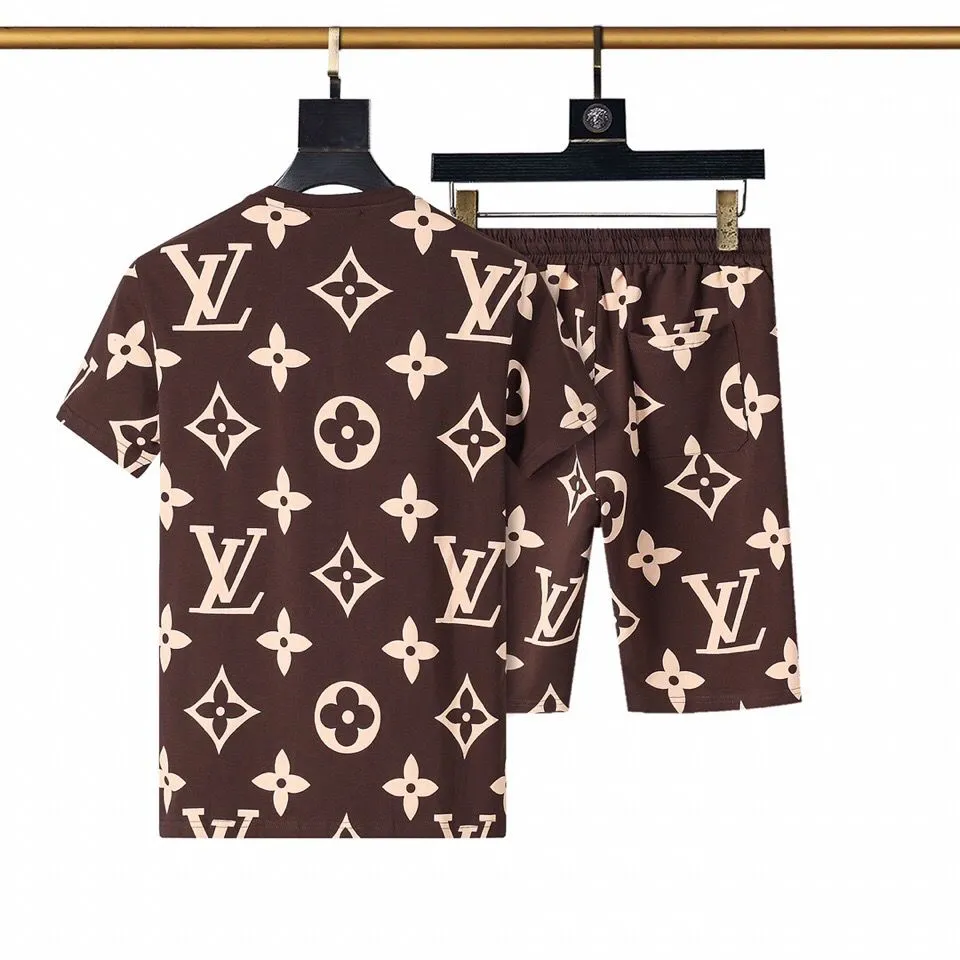 Men's casual short sleeved suit