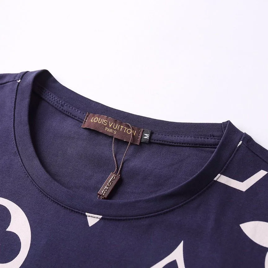 Men's casual short sleeved suit