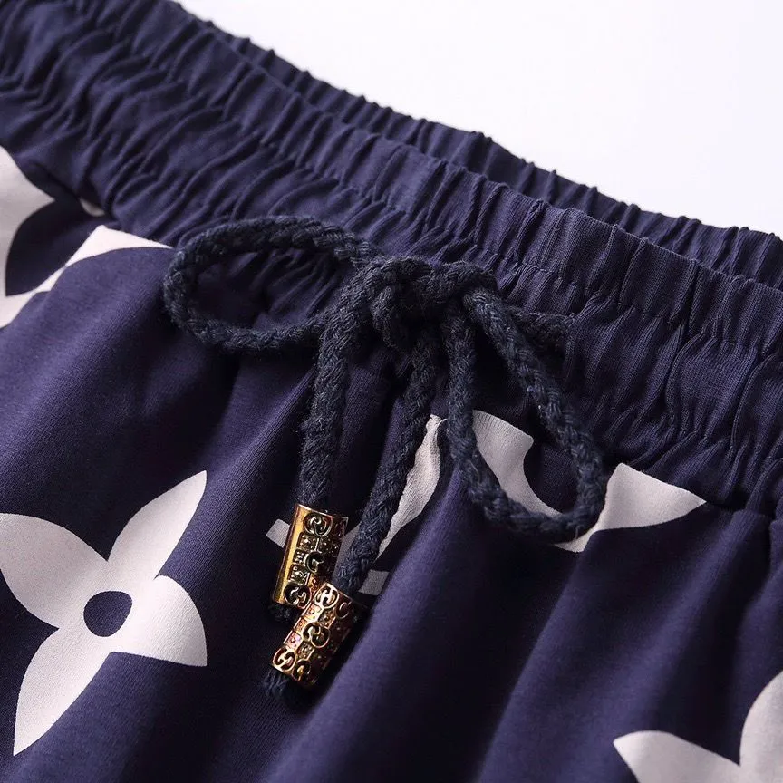 Men's casual short sleeved suit