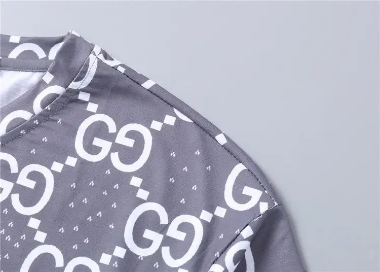 New men's round neck classic logo T-shirt