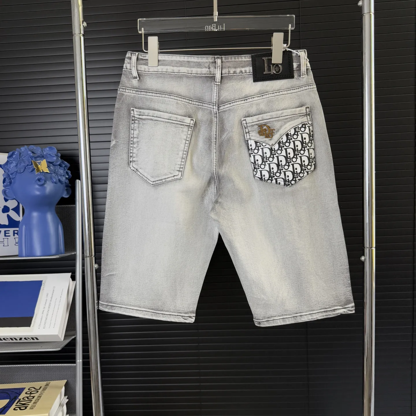 Straight denim shorts