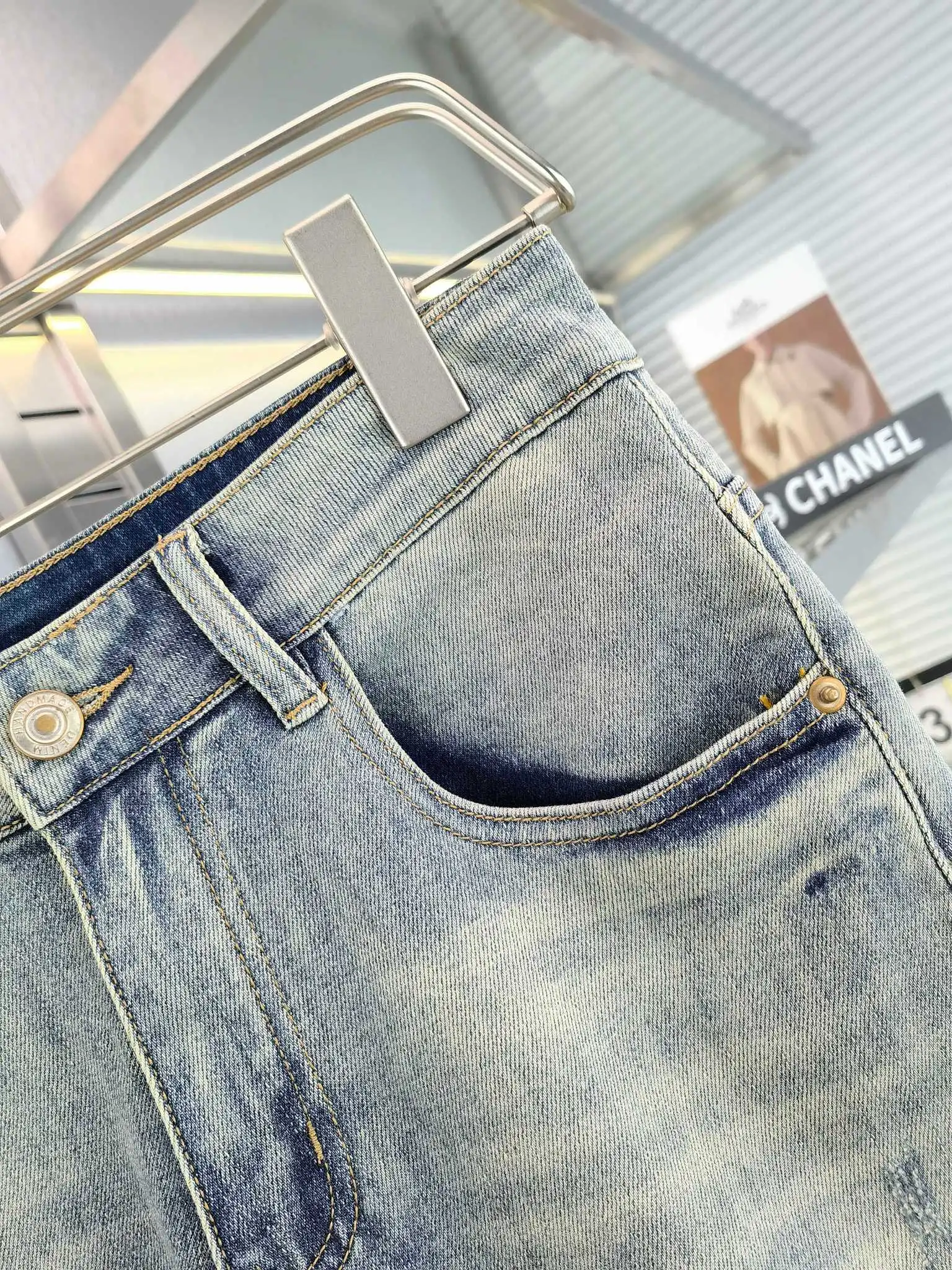 Straight denim shorts