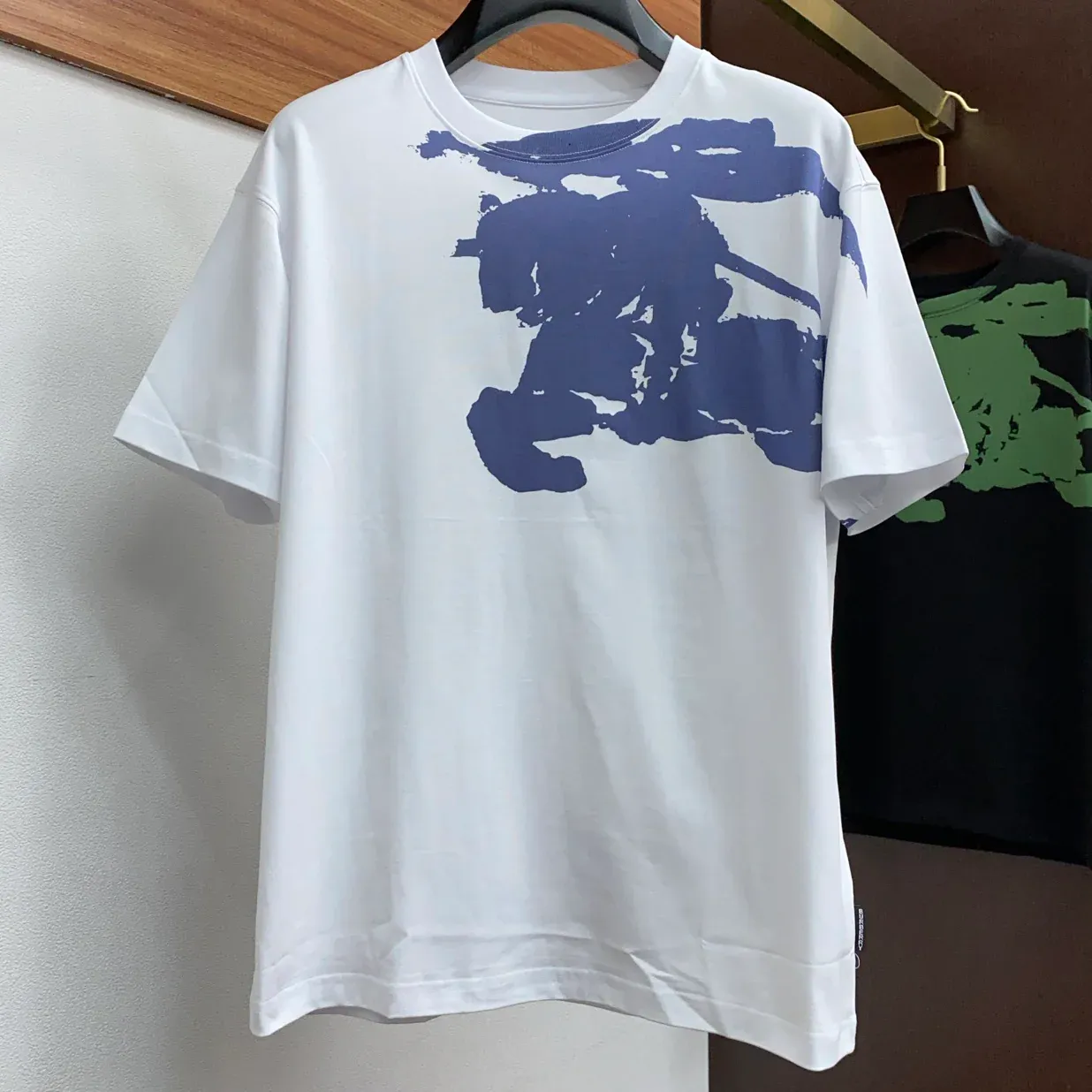 New round neck men's short sleeved T-shirt