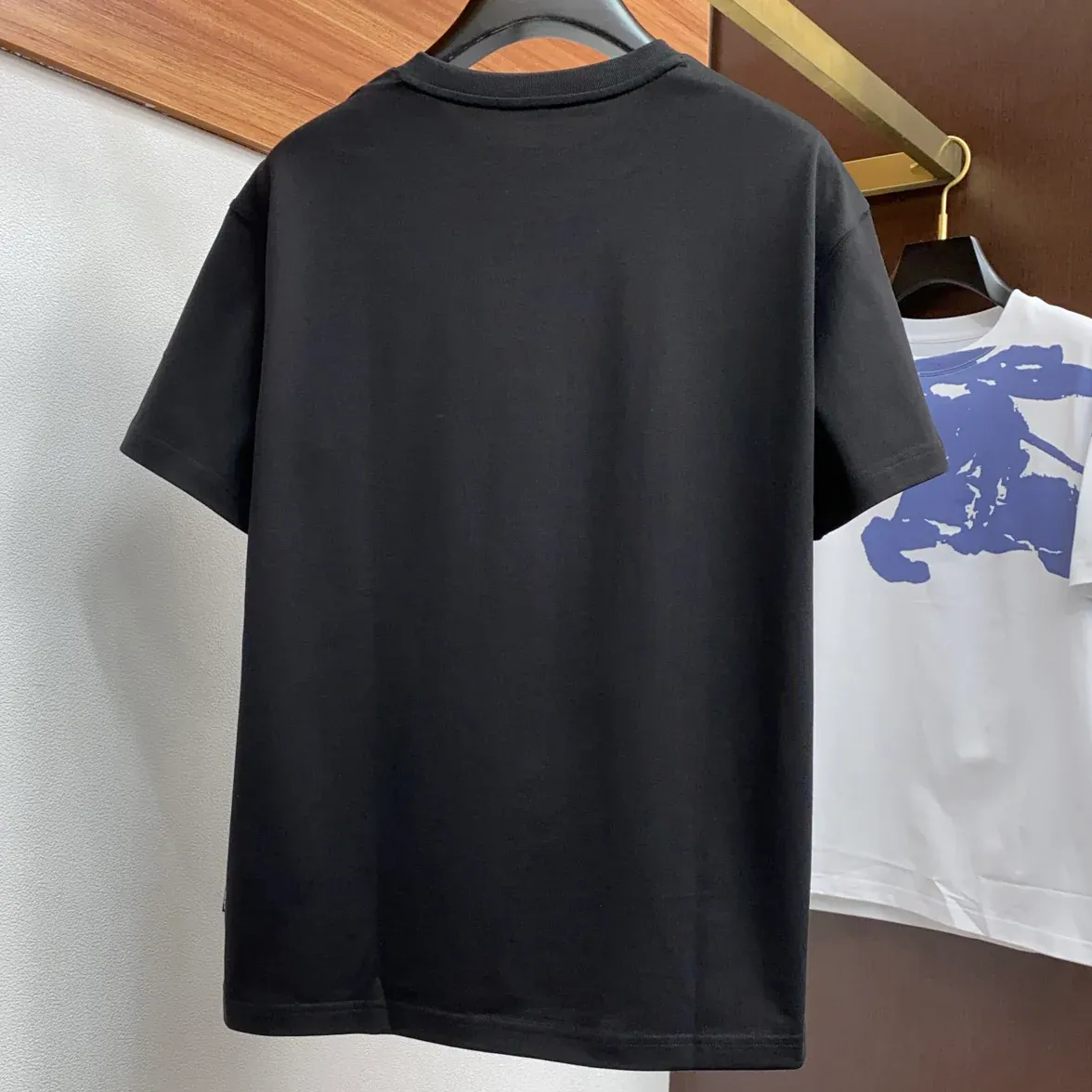 New round neck men's short sleeved T-shirt