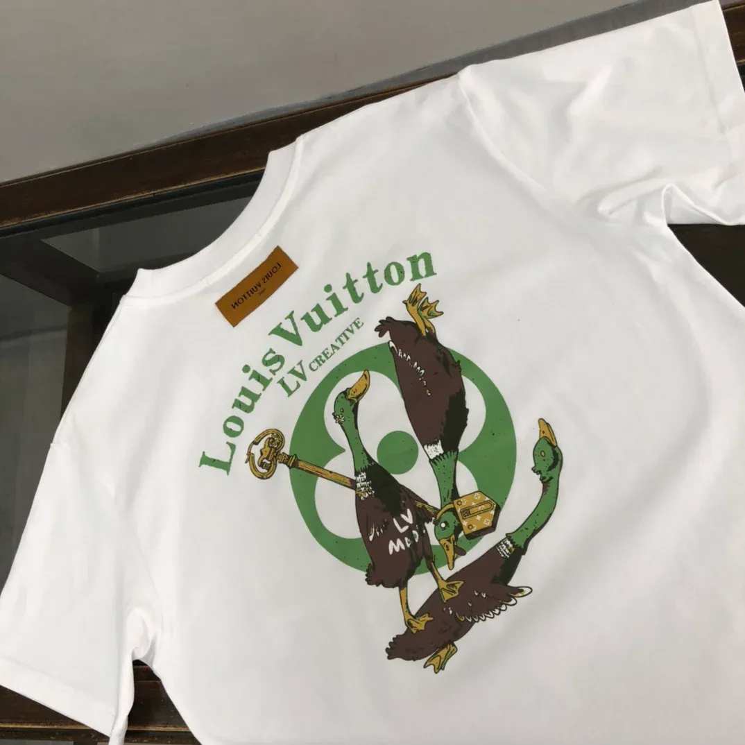 New round neck short sleeved t-shirt