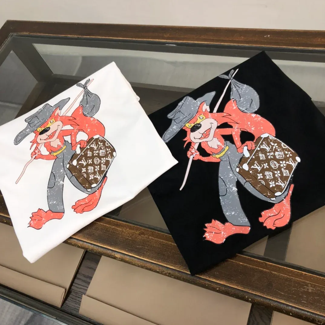 New round neck short sleeved t-shirt