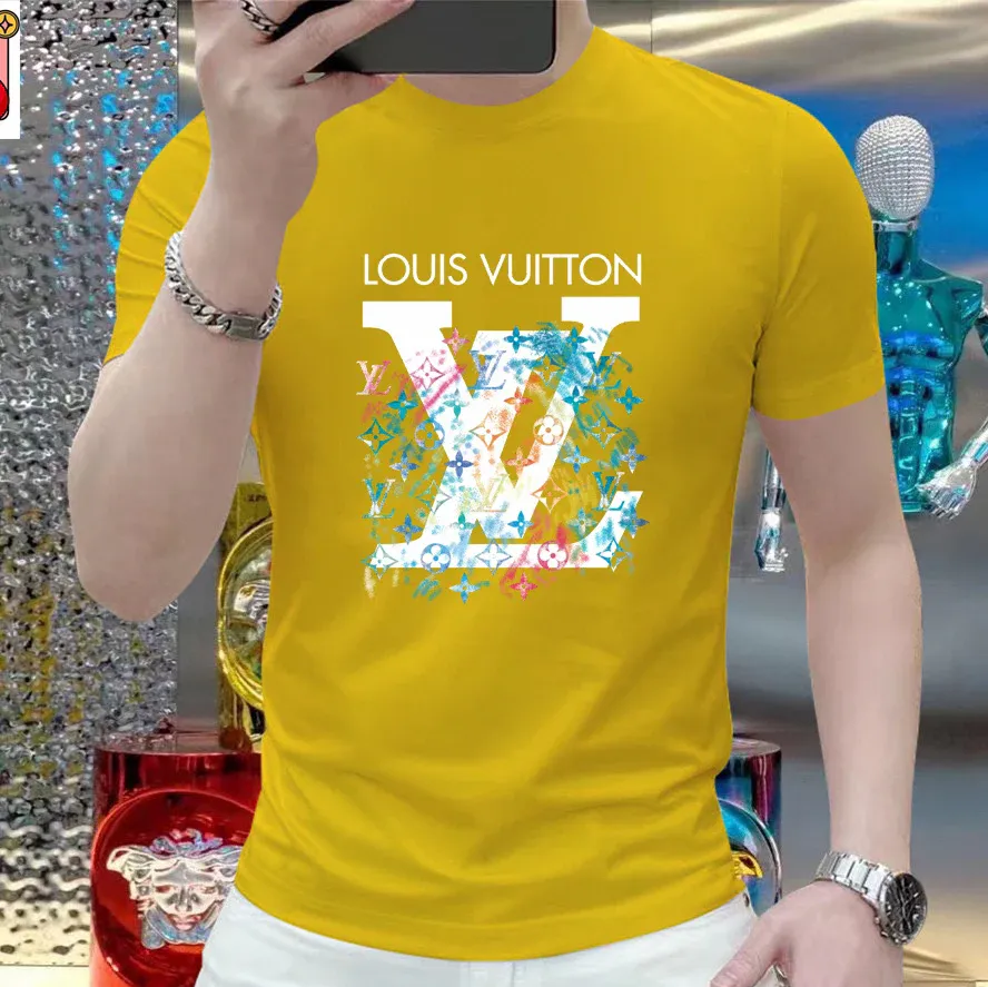 Men's casual short sleeved t-shirt