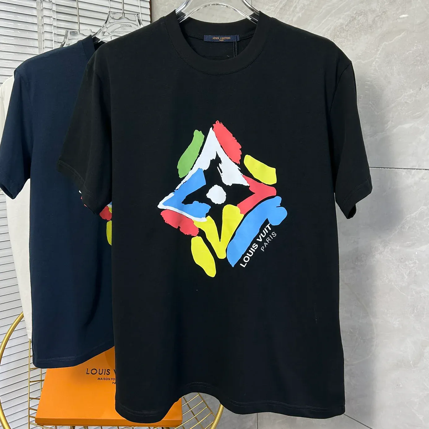 New unisex round neck short sleeved t-shirt