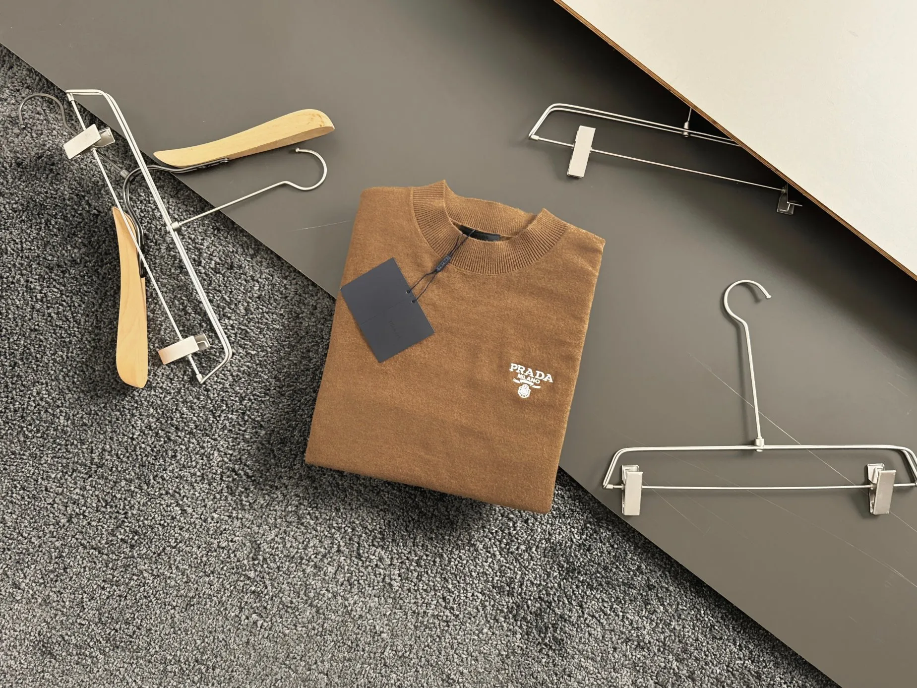 New PRD autumn and winter letter embroidery knitted round neck sweater