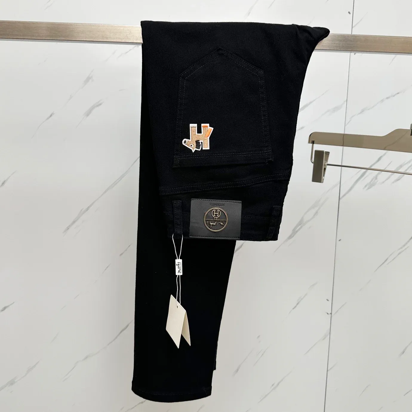 Men's versatile autumn and winter slim fit jeans