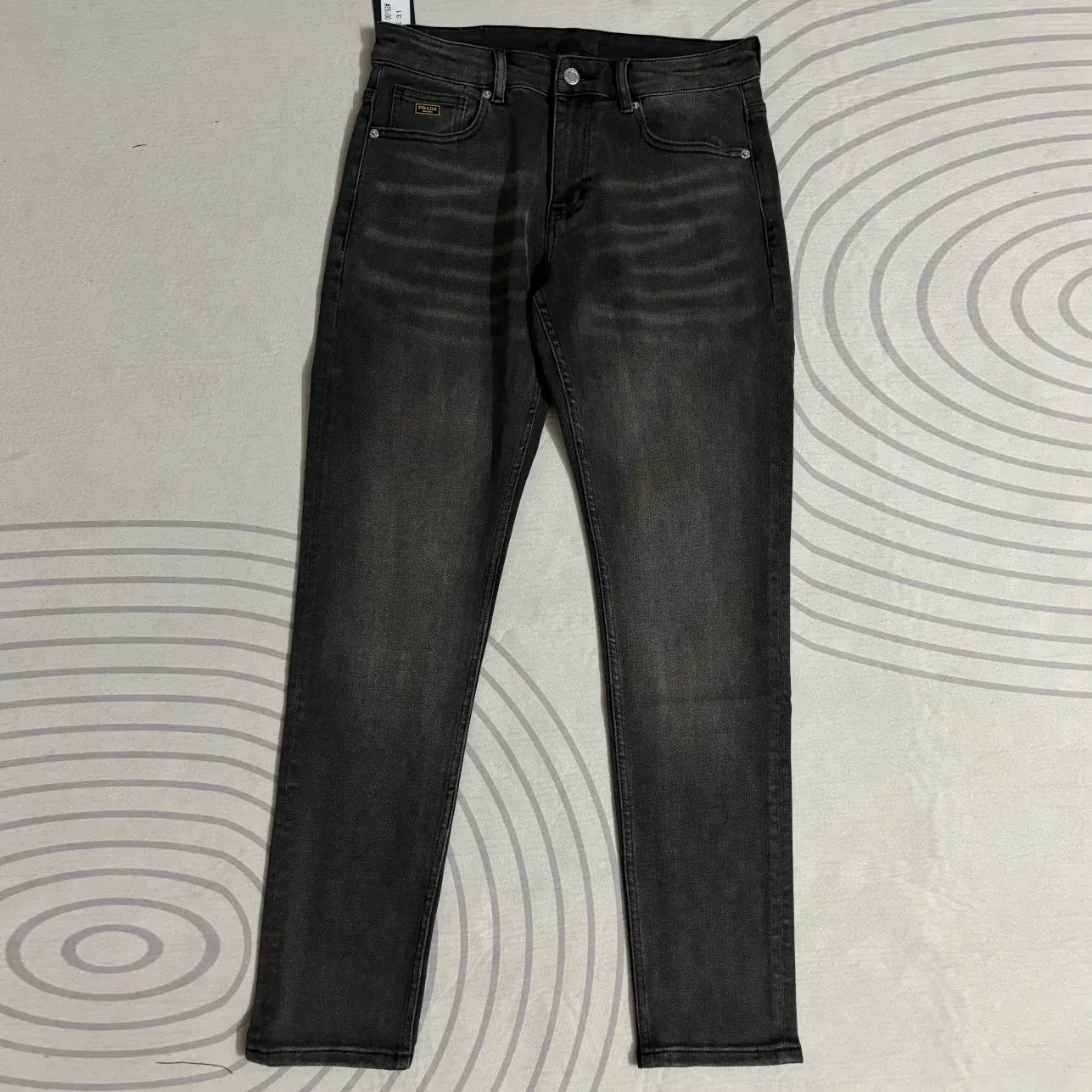 New men's slim fit versatile jeans