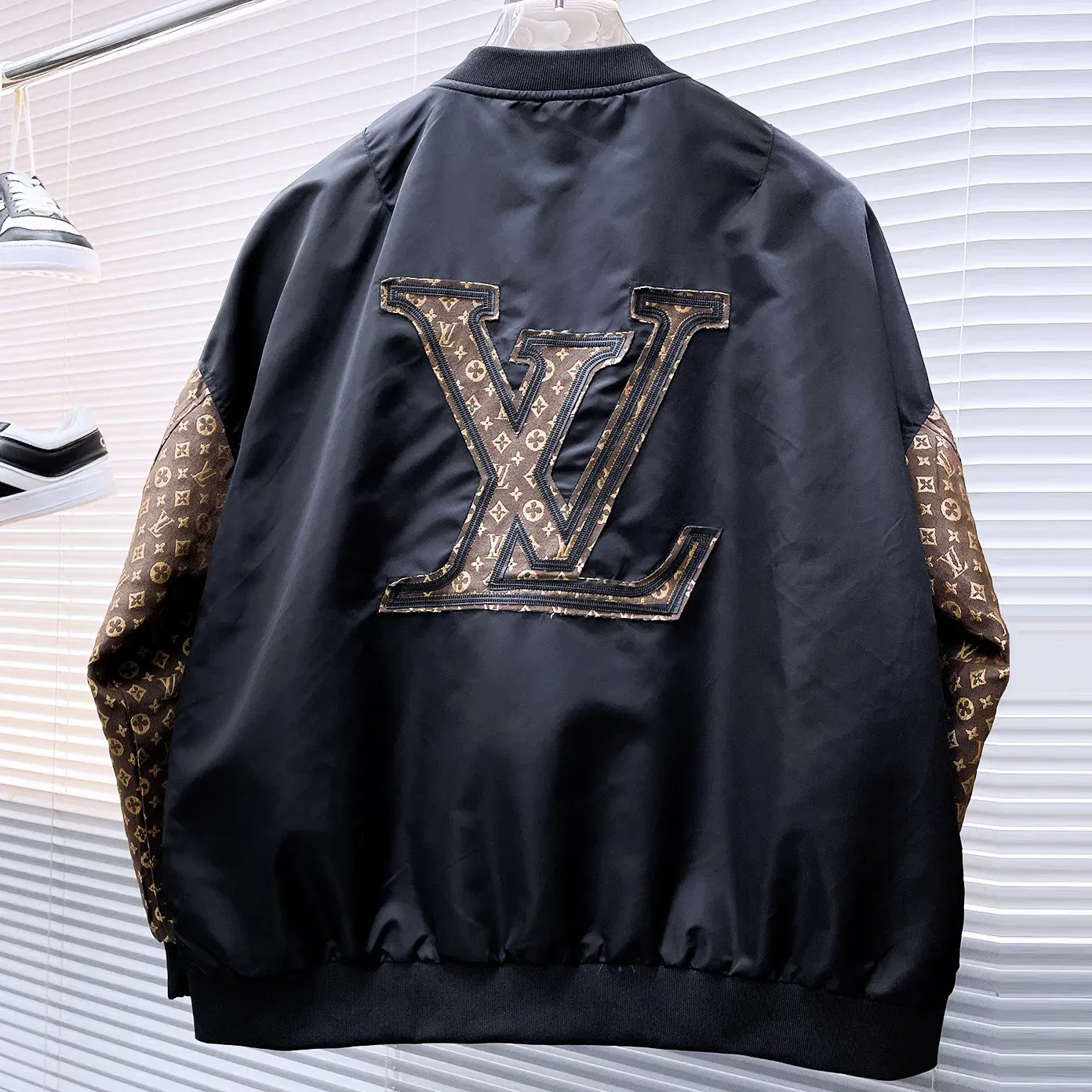 New embroidered baseball jacket