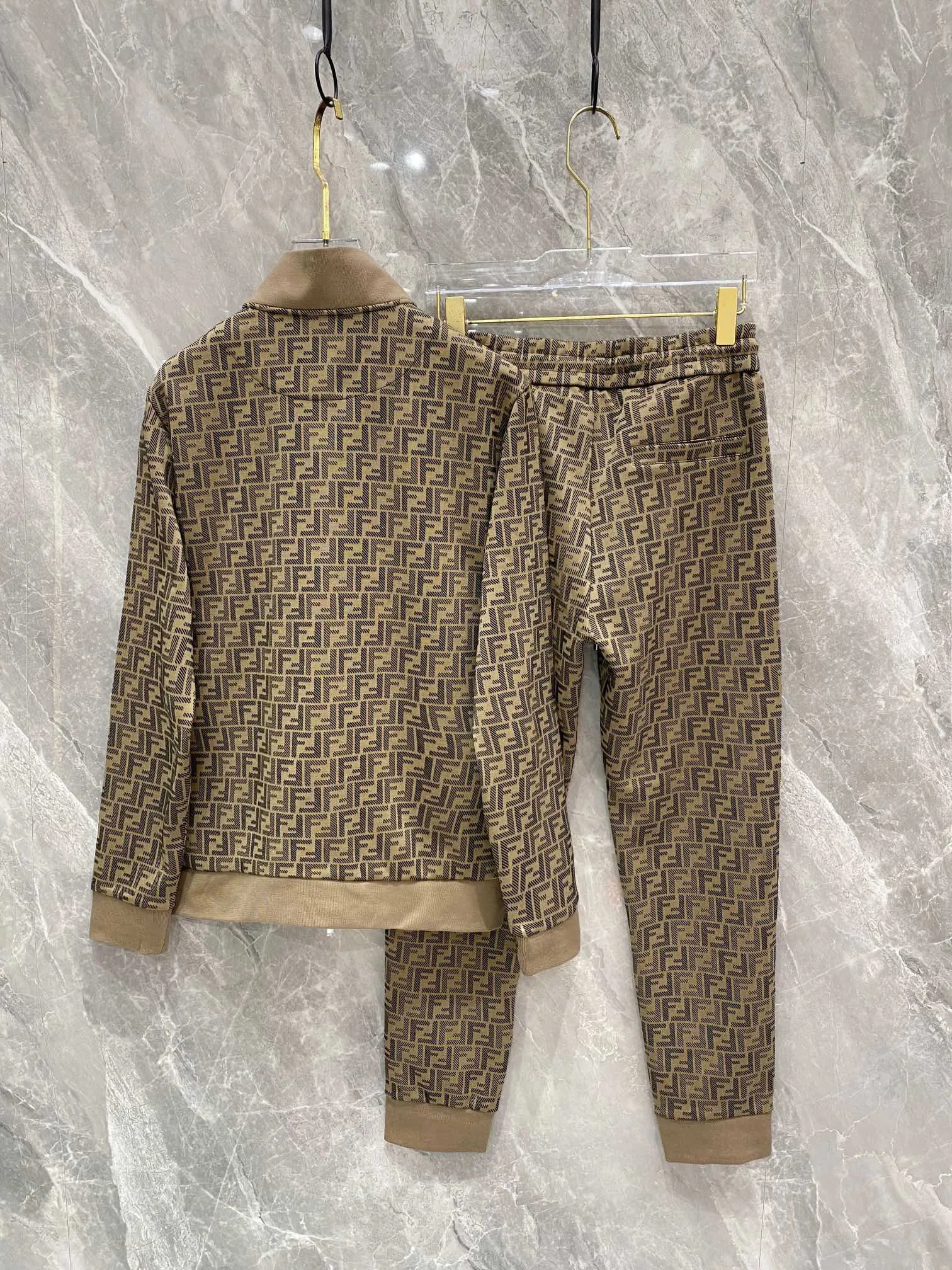 Early Autumn F Brand New Set