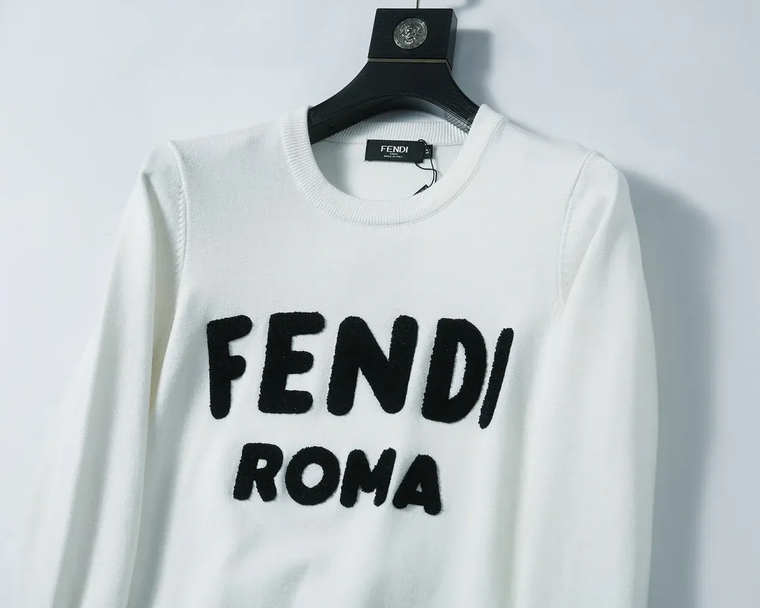 Handsome men's casual sweater