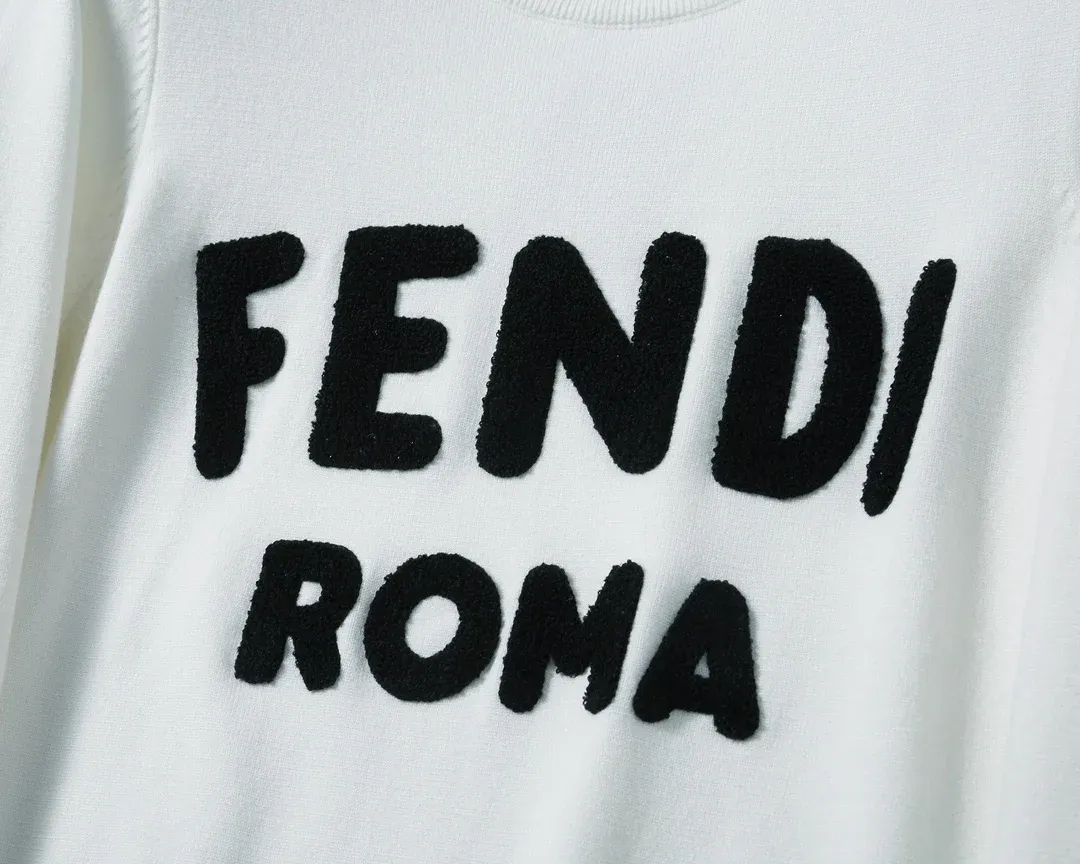 Handsome men's casual sweater