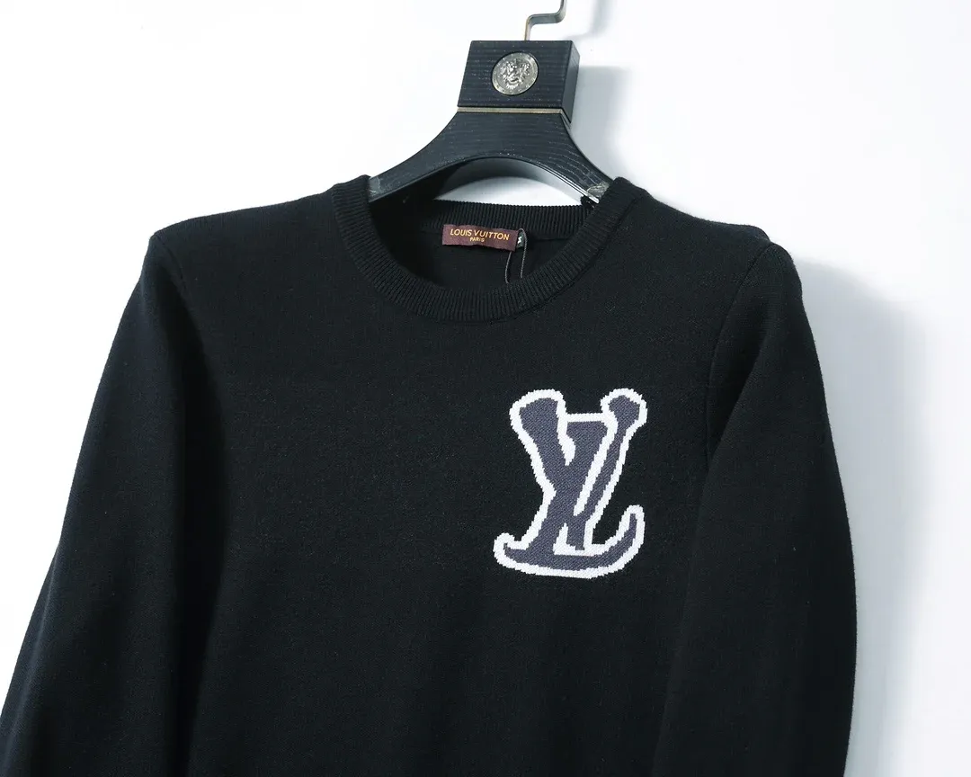 Men's casual sweater