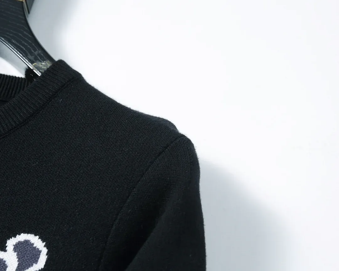 Men's casual sweater