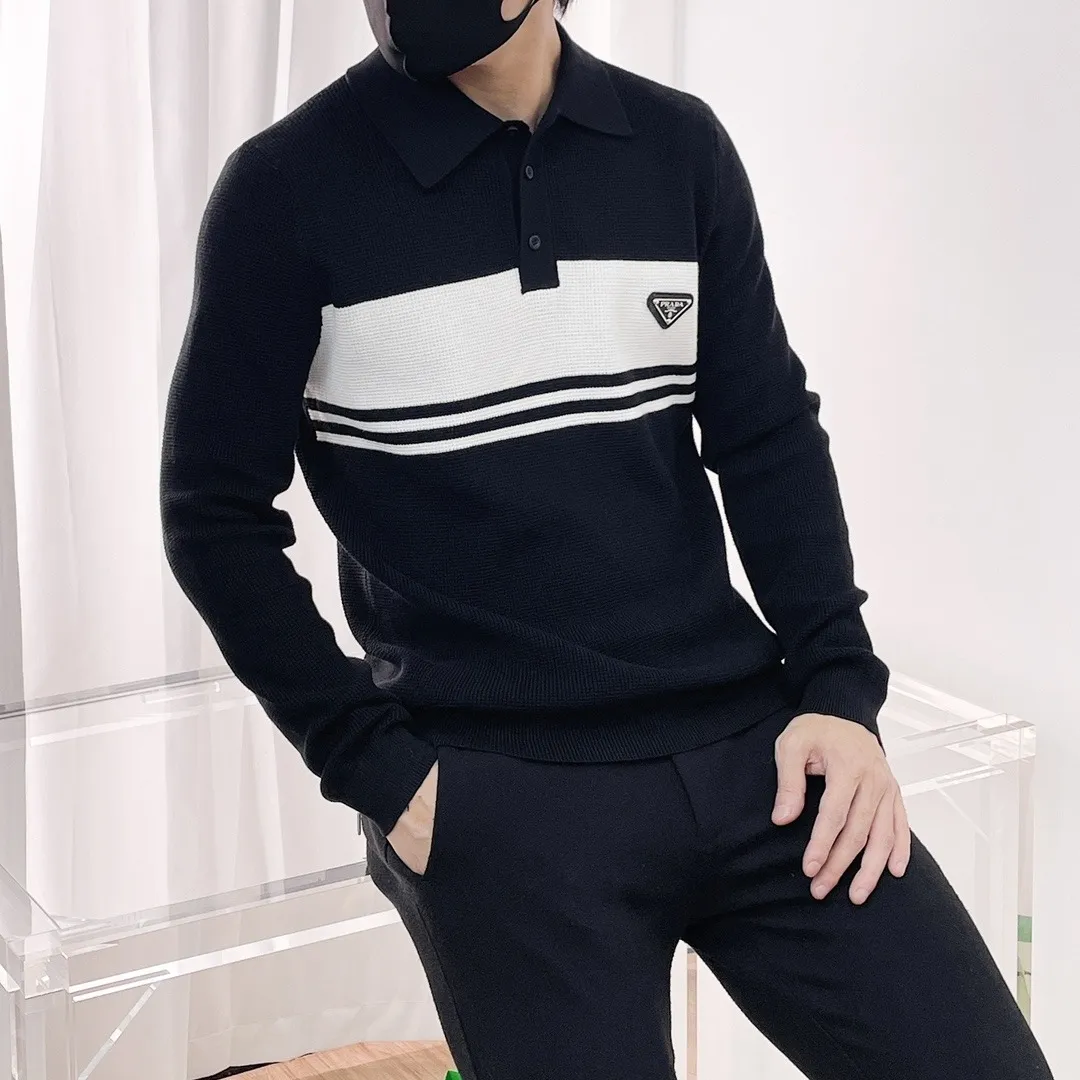 Handsome men's casual sweater