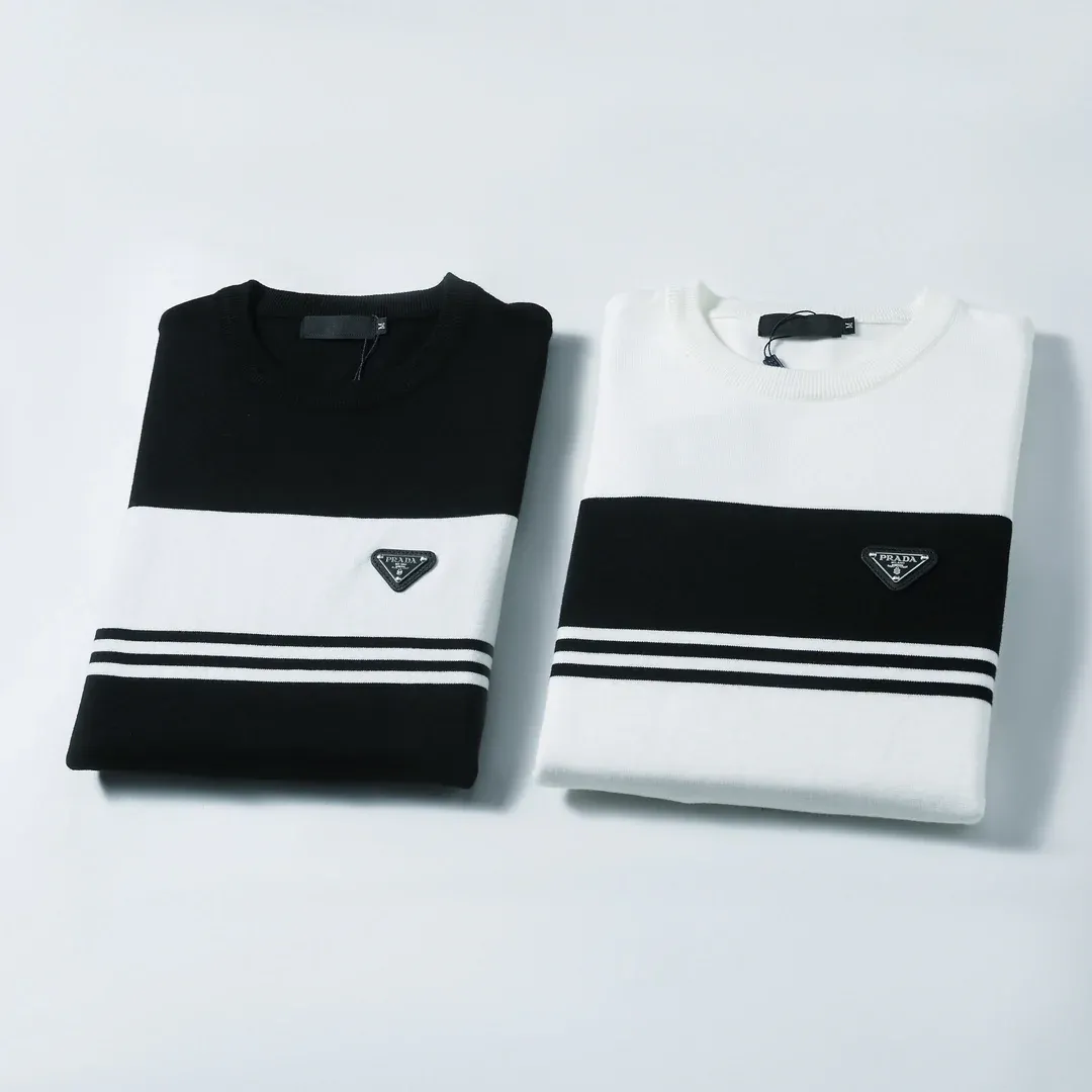 Handsome men's casual sweater