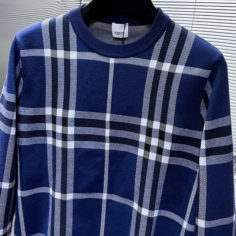 Men fashion knitted sweater