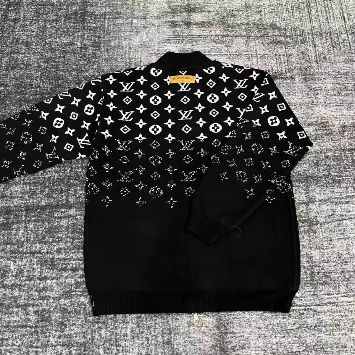 Autumn and winter slim fit white sweater casual stand collar pull-on knitted jacket PD0424101409