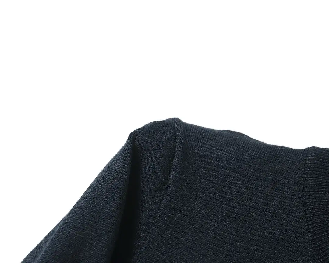 Men fashion knitted sweater